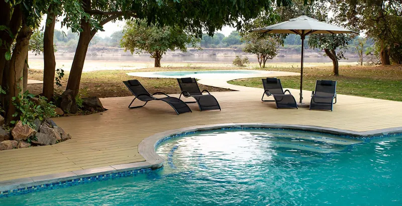Flatdogs River Lodge
