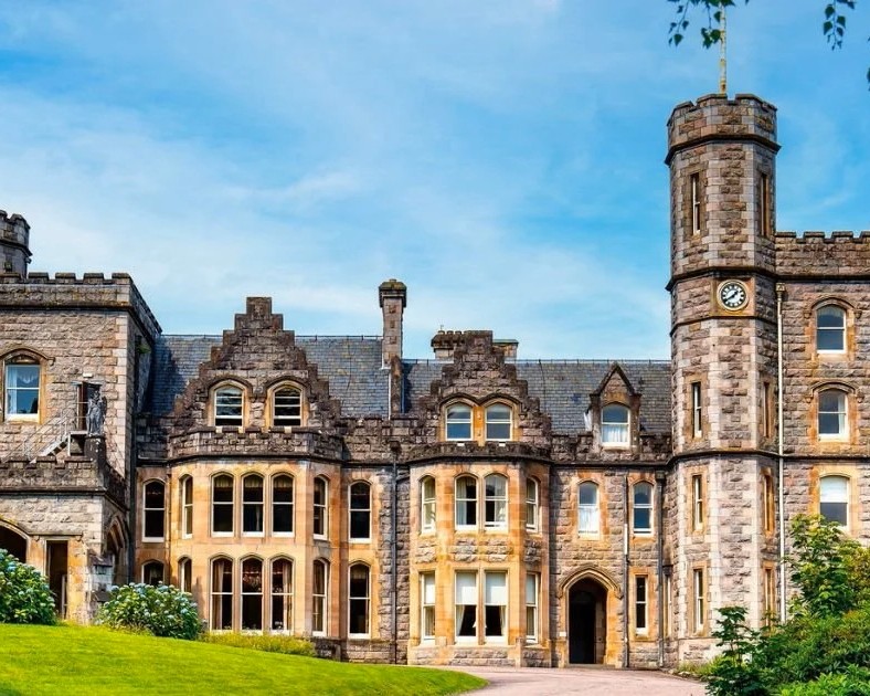 Inverlochy Castle