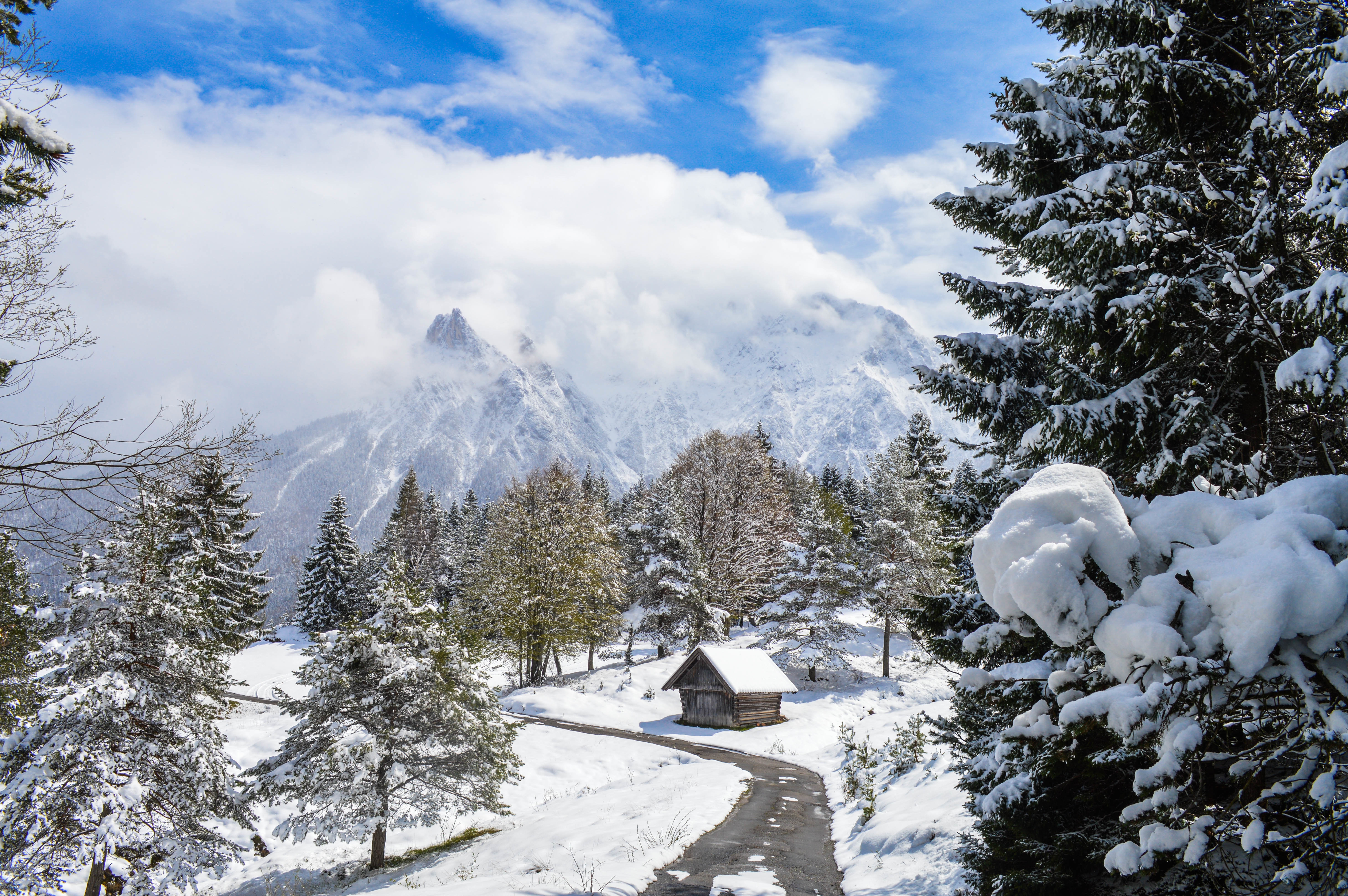 Manali Hills